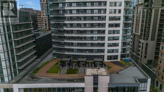 20 George St in Hamilton, ON - Building Photo - Building Photo