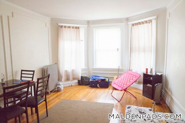 92 Maple St in Malden, MA - Building Photo - Building Photo
