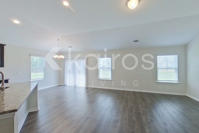 107 St Matthew Wy in Springfield, GA - Foto de edificio - Building Photo