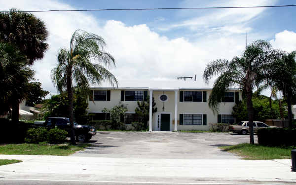 5015 N Flagler Dr in West Palm Beach, FL - Building Photo - Building Photo