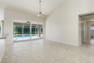 2268 Piccadilly Ct in Naples, FL - Building Photo - Building Photo