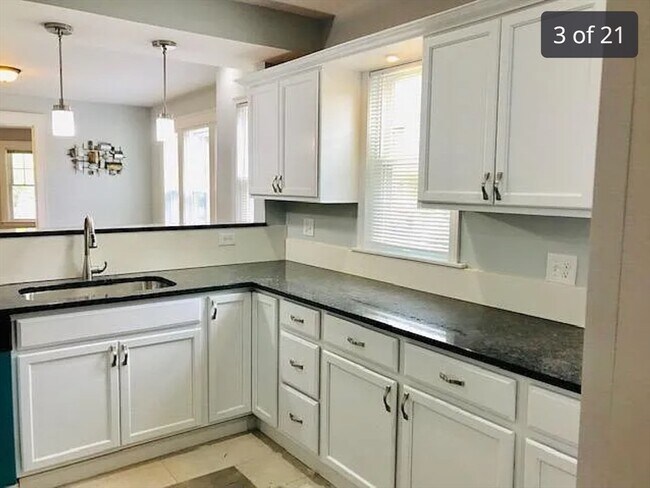 44 Pearl St in Newton, MA - Building Photo - Building Photo