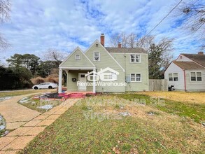 7307 Yorktown Dr in Norfolk, VA - Building Photo - Building Photo