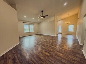 1783 Ivalea Cir in Navarre, FL - Building Photo - Building Photo