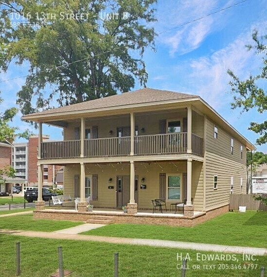 property at 1016 13th St