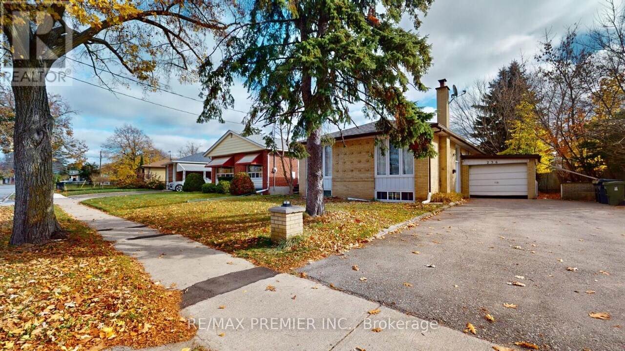 236 Thistle Down Blvd in Toronto, ON - Building Photo