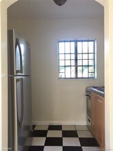 150 NE 59th St-Unit -# 1 in Miami, FL - Building Photo - Building Photo