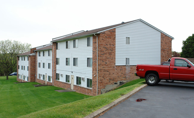 Eastview Manor Apartments in Victor, NY - Building Photo - Building Photo