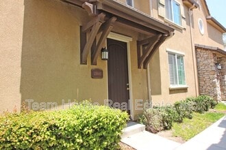 28440 Mirabelle Ln in Santa Clarita, CA - Building Photo - Building Photo