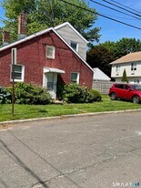 97 Alexander Dr in Bridgeport, CT - Building Photo