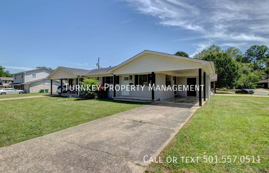 323 Nebling Rd in Little Rock, AR - Building Photo