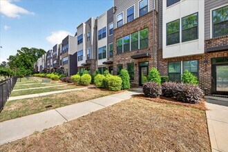 530 Billingsley Rd in Charlotte, NC - Building Photo - Building Photo