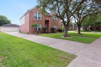 5002 Hearth Hollow Ln in Sugar Land, TX - Building Photo - Building Photo