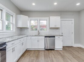 116 W Main St in Millville, NJ - Building Photo