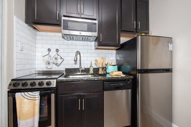 The Gallery Midtown Apartments in Richmond, VA - Foto de edificio - Building Photo