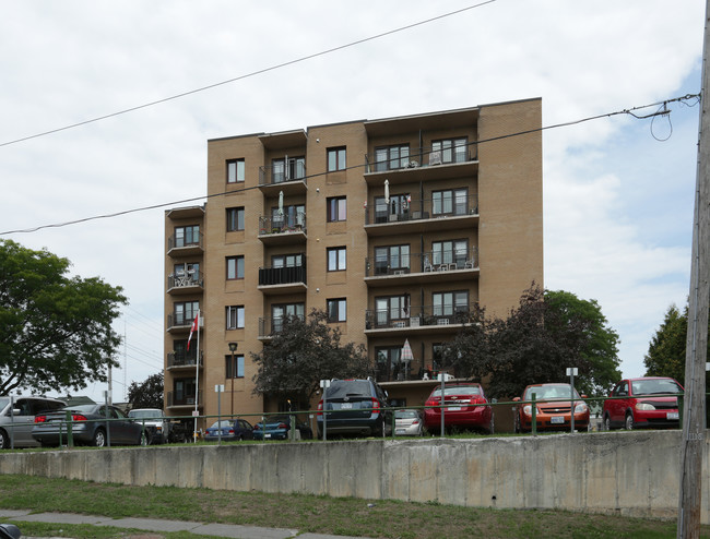 Maryanna in Brockville, ON - Building Photo - Building Photo