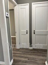 19144 Moross Rd in Detroit, MI - Foto de edificio - Building Photo