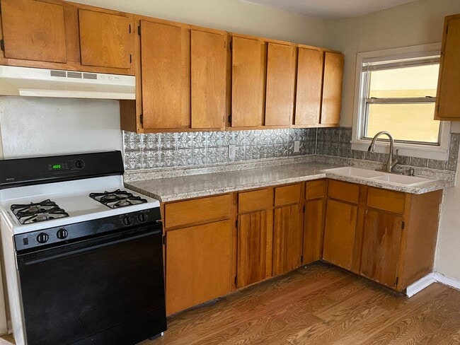 property at 200 N Colbert Ave