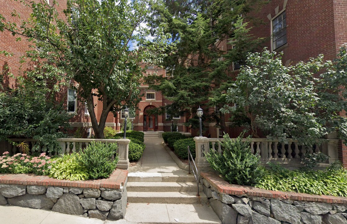 19 Short St, Unit 5 in Brookline, MA - Foto de edificio