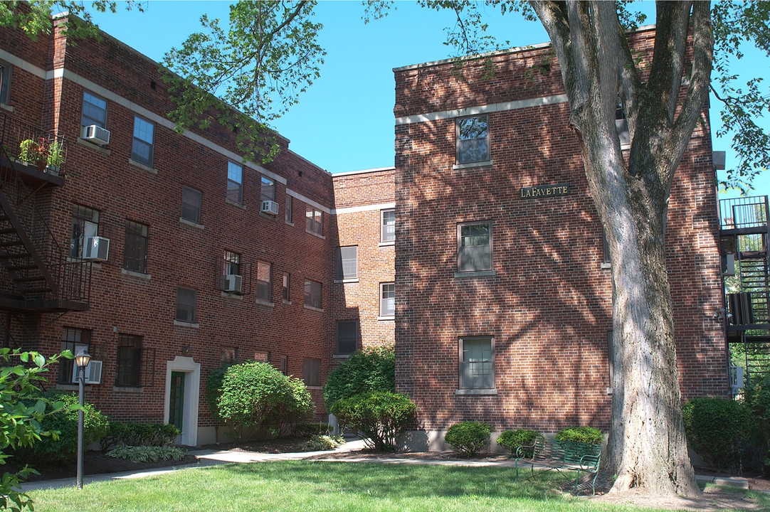 The Lafayette Apartments in Cincinnati, OH - Foto de edificio