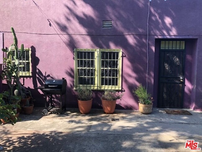 5422 Washington Blvd in Los Angeles, CA - Building Photo - Building Photo