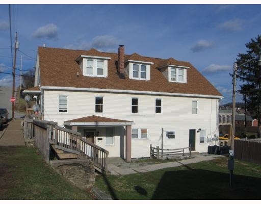 700 Patterson Ave in Jeannette, PA - Building Photo - Building Photo