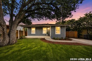 144 Alicia Ave in San Antonio, TX - Building Photo
