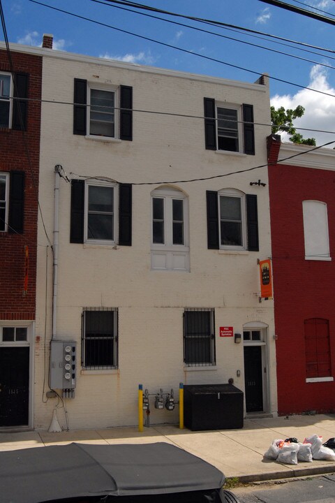 1613-1617 N Sydenham St in Philadelphia, PA - Building Photo