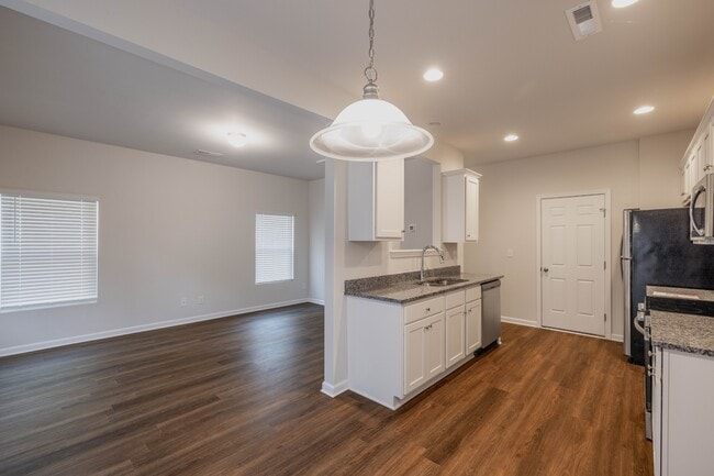 202 S Bell Ave in Albemarle, NC - Building Photo - Building Photo