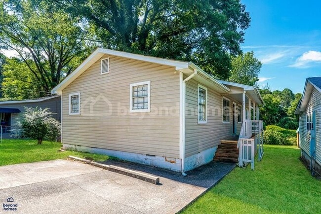 property at 4213 Kendall Ave