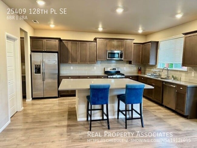 25409 128th Pl SE in Kent, WA - Building Photo - Building Photo