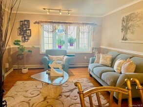 177-68 Meadow Dr in Queens, NY - Building Photo - Building Photo