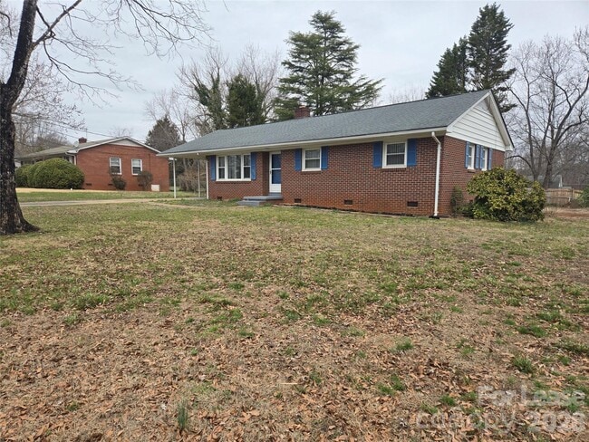 158 Crestview St in Rutherfordton, NC - Building Photo - Building Photo