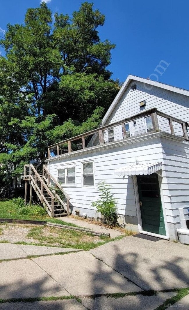 1027 Eleanor Ave in Toledo, OH - Building Photo - Building Photo