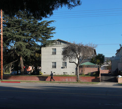 1919 W Victory Blvd in Burbank, CA - Building Photo - Building Photo