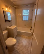 3239 Martha Custis Dr in Alexandria, VA - Foto de edificio - Building Photo
