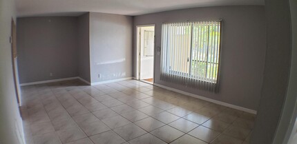 4947 Sable Pine Cir, Unit A1 in West Palm Beach, FL - Building Photo - Building Photo