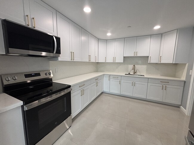 4032 Hoku Ave in Honolulu, HI - Building Photo - Building Photo