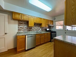 5466 Addington Rd in Baltimore, MD - Building Photo - Building Photo