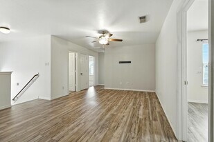10123 Sweet Olive Way in Tomball, TX - Building Photo