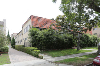 1420 Camden Ave in Los Angeles, CA - Foto de edificio - Building Photo