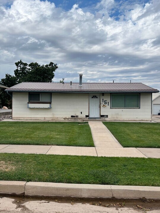 151 N 200 W St in Cedar City, UT - Building Photo