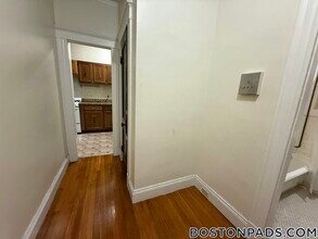 17-19 Washington St, Unit 208 in Malden, MA - Building Photo - Building Photo