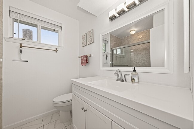 10823 Sandstone St in Houston, TX - Building Photo - Building Photo