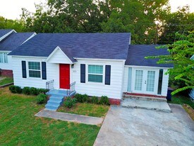 303 N 43rd St in Fort Smith, AR - Building Photo