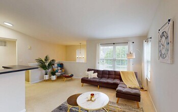 714 Woodewind Dr in Naperville, IL - Building Photo - Building Photo