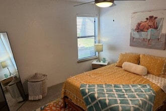 Quail Hollow Apartments in Broken Arrow, OK - Building Photo - Building Photo