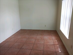 1007 Matterhorn St in Deltona, FL - Building Photo - Building Photo