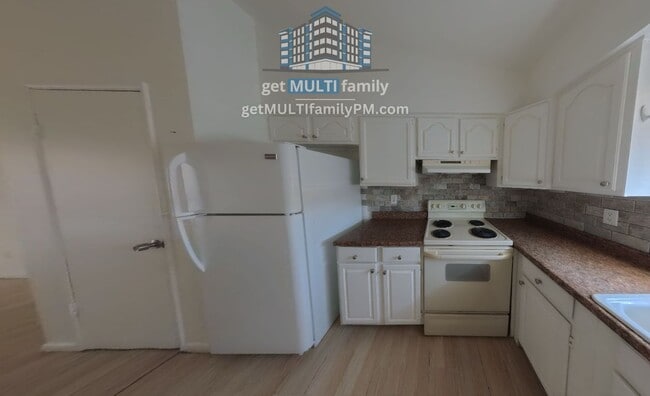 327 E Vine Cir