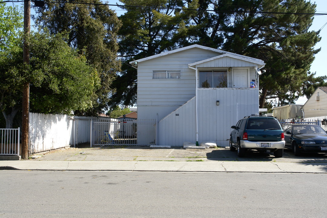 2783 Devonshire Ave in Redwood City, CA - Building Photo